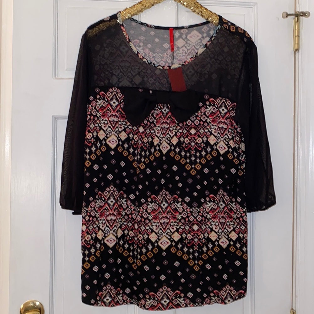 Heart Bow Printed Plus Size Top 1X NWT!
